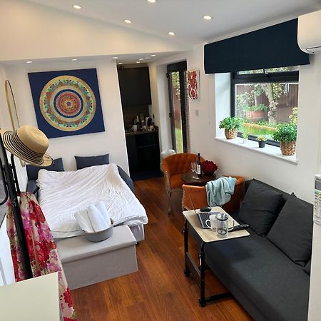 Bespoke Gallery Guesthouse Hendon Eksteriør billede